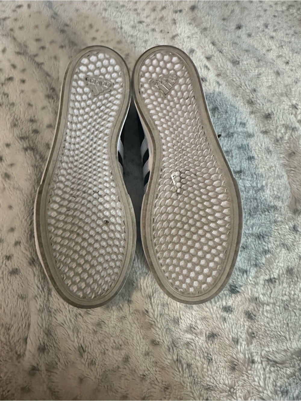 adidas Black and White Low-Top Sneakers EUC - Picture 7 of 8